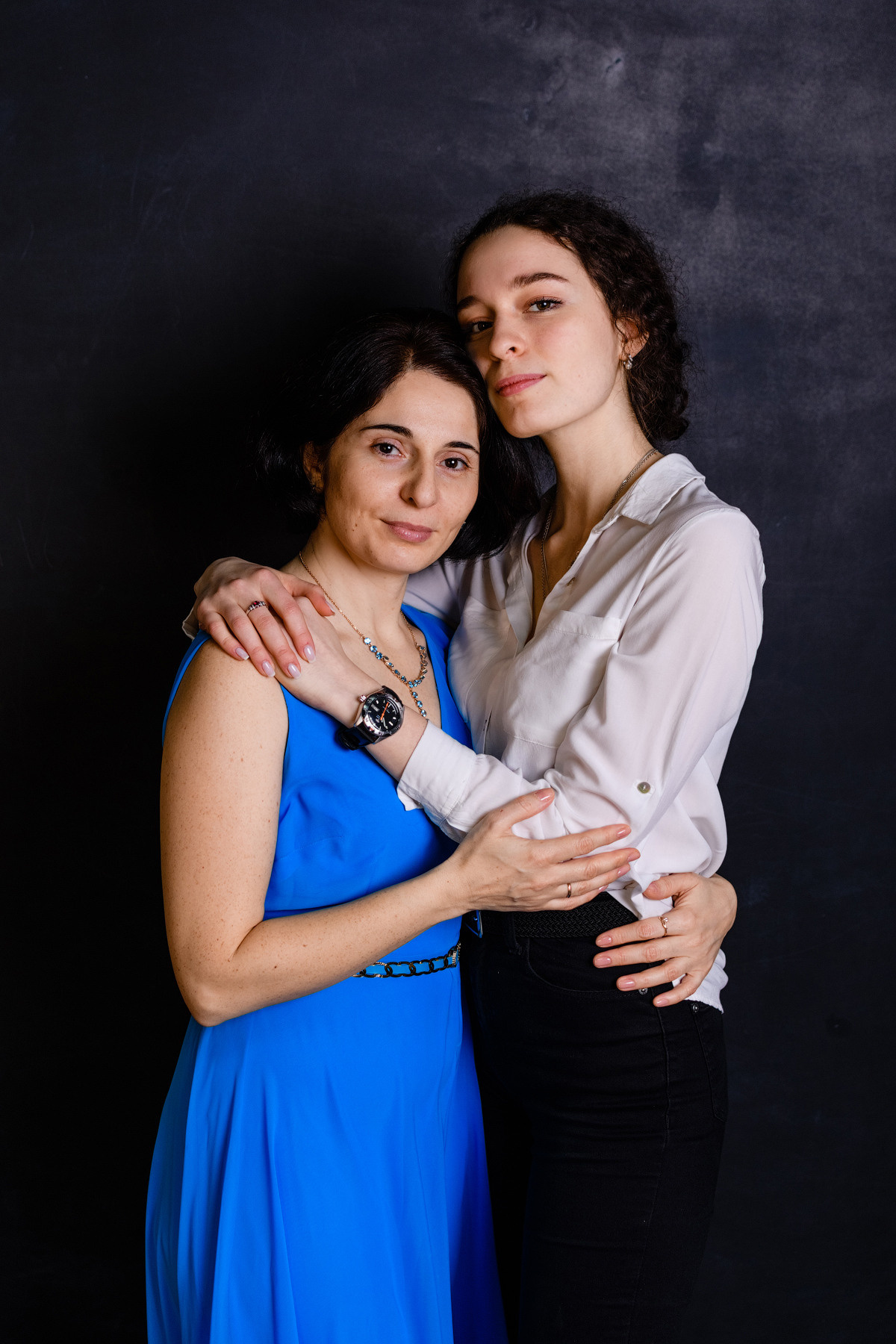 Семейная фотосъемка для Аси и ее дочерей. Майя Афзаал. Фотограф. Псков