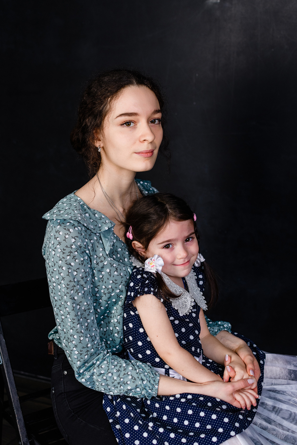 Семейная фотосъемка для Аси и ее дочерей. Майя Афзаал. Фотограф. Псков