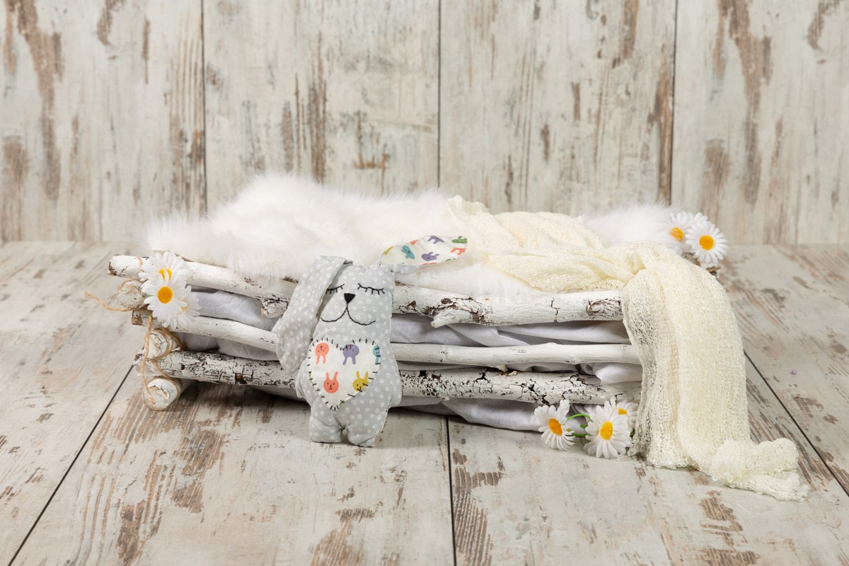 Реквизит для новорожденных и младенцев. Фотостудия Алматы. Семейная и детская фотостудия Family studio.Фотограф Алматы