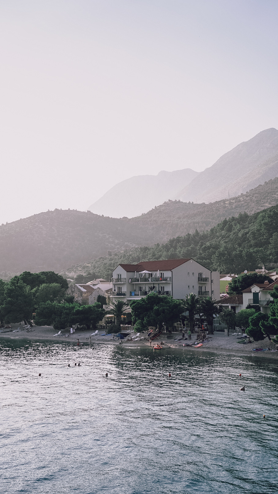 Хорватия 2021. Человек с фотокамерой