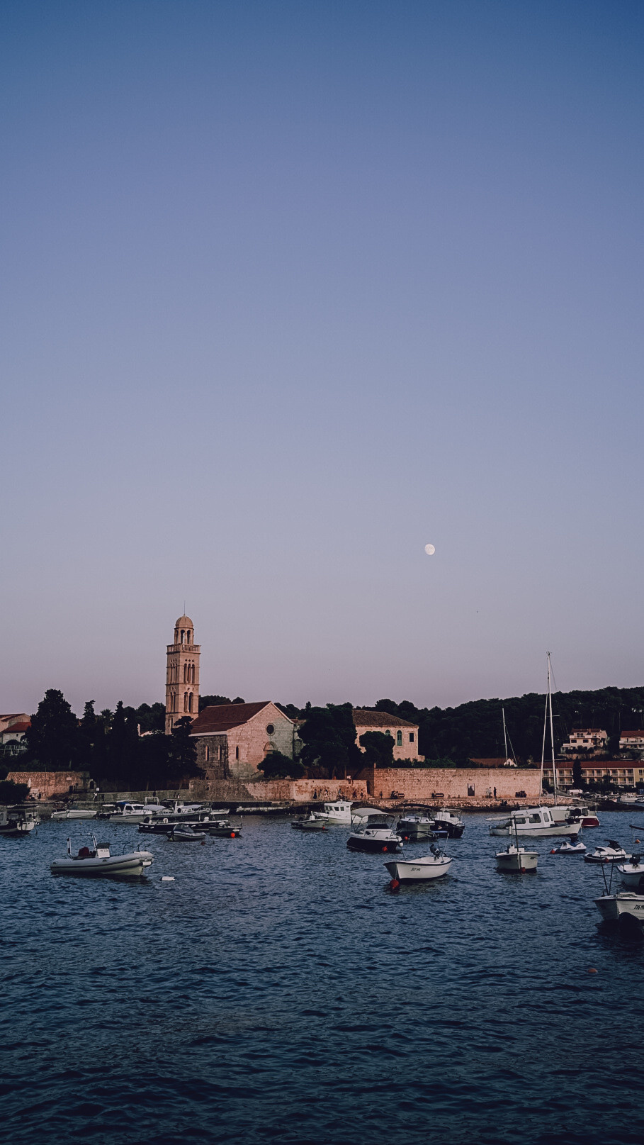 Хорватия 2021. Человек с фотокамерой