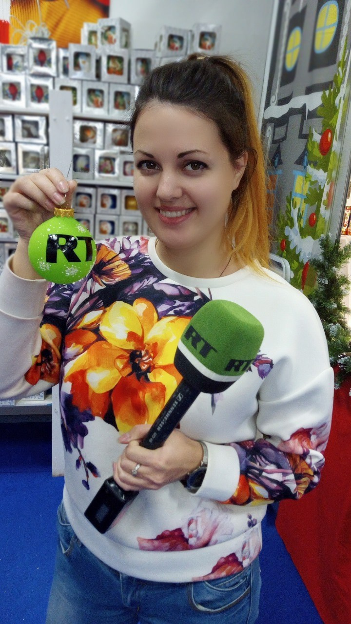 Елочный шар с росписью-Ваш лучший подарок на Новый Год. Арт-вечеринки и мастер-классы в Москве для взрослых и детей