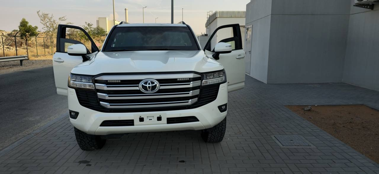 Armored car. Skyden Cars