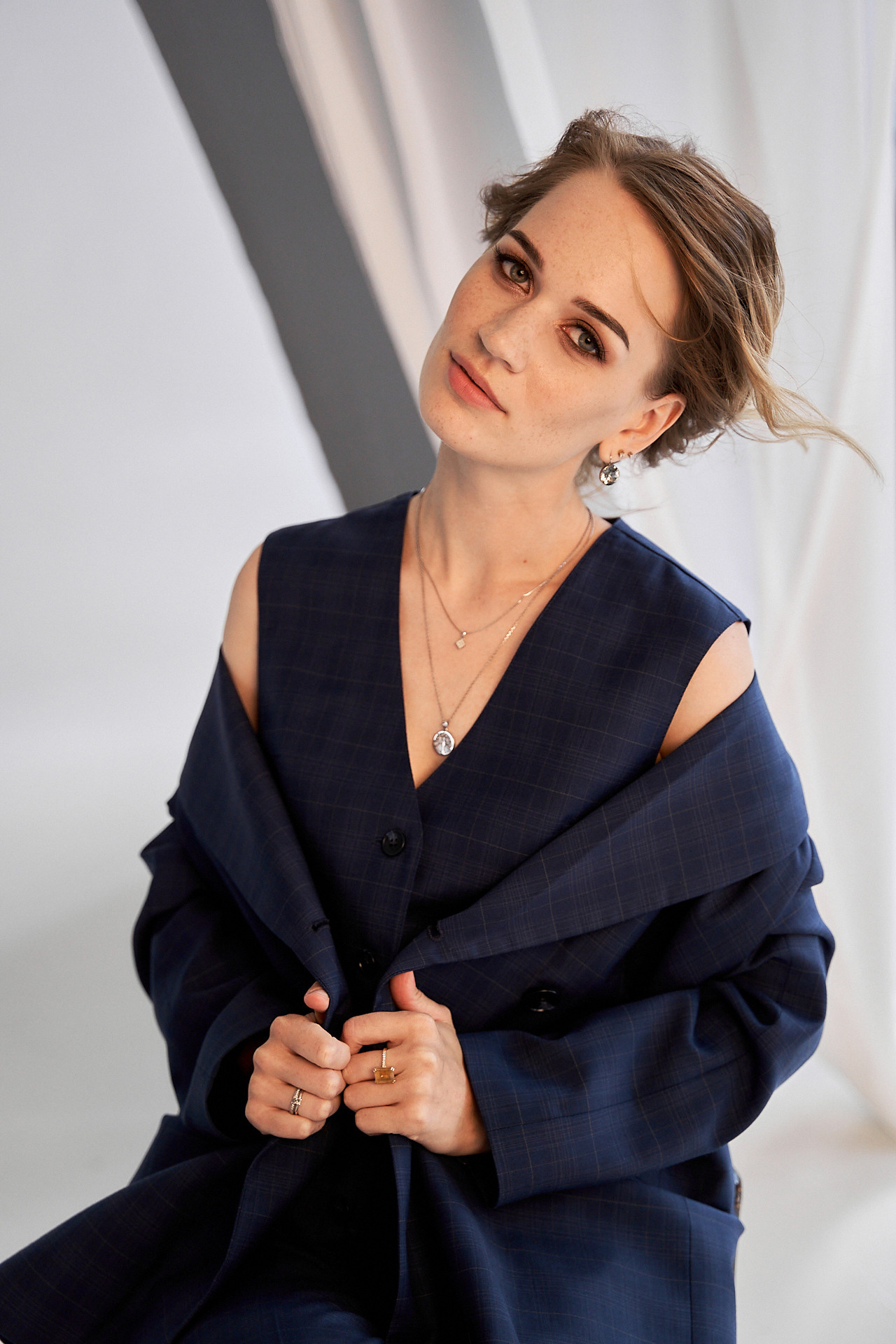 Стильные портретные фотосессии в фотостудии