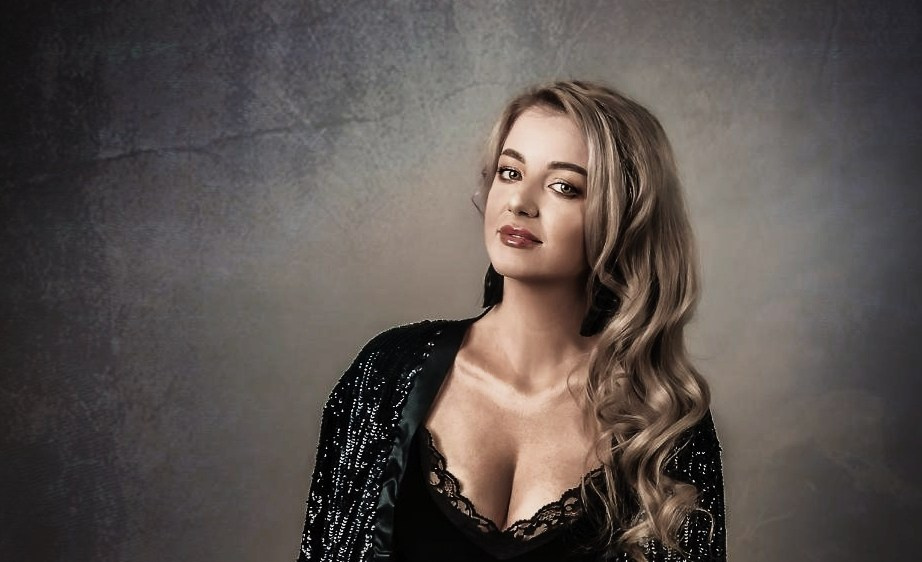 Контакты. Фотограф в Красноярске. Портреты, семья, прогулки по городу и ваши праздники