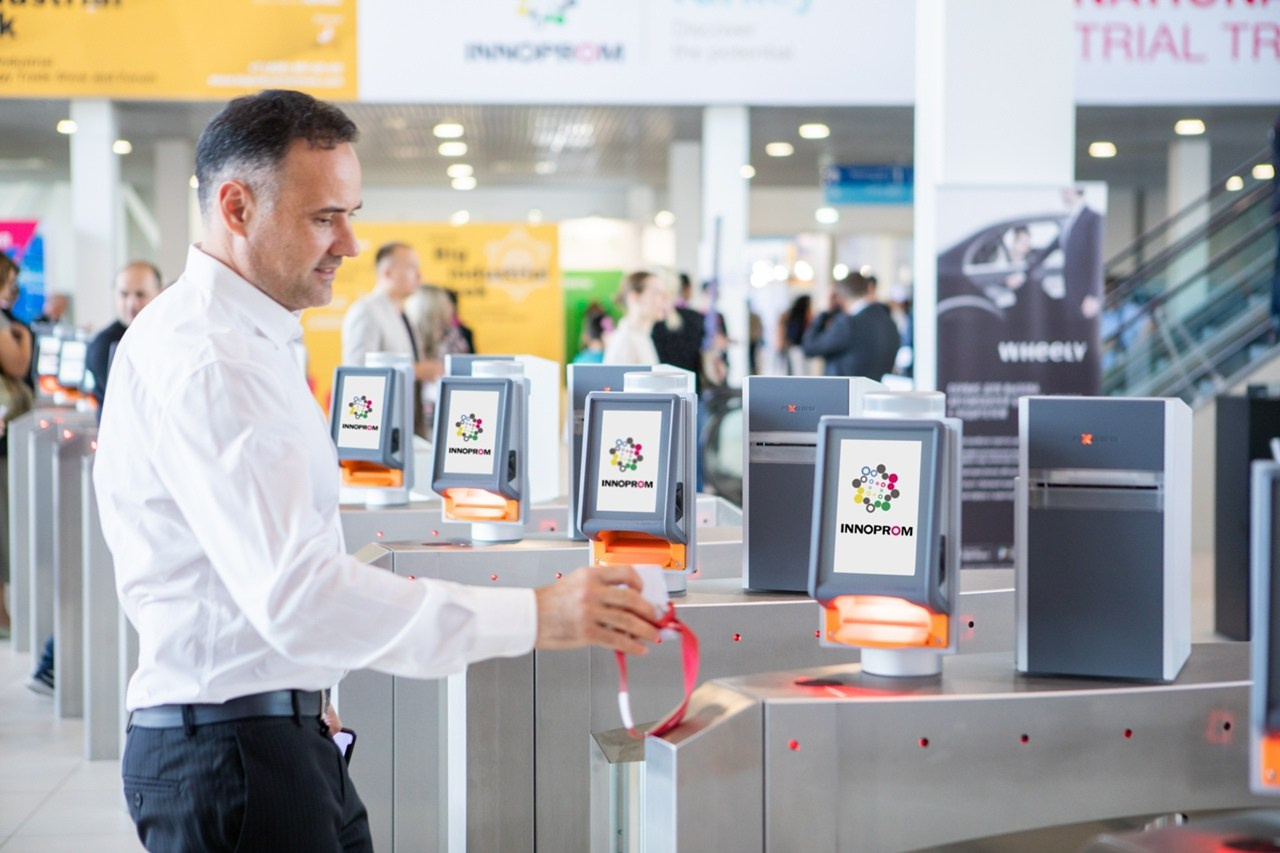 Репортажный фотограф на мероприятие в Крыму. Фотограф в Крыму и Краснодарском крае: репортажная, интерьерная и промышленная фотосъёмка