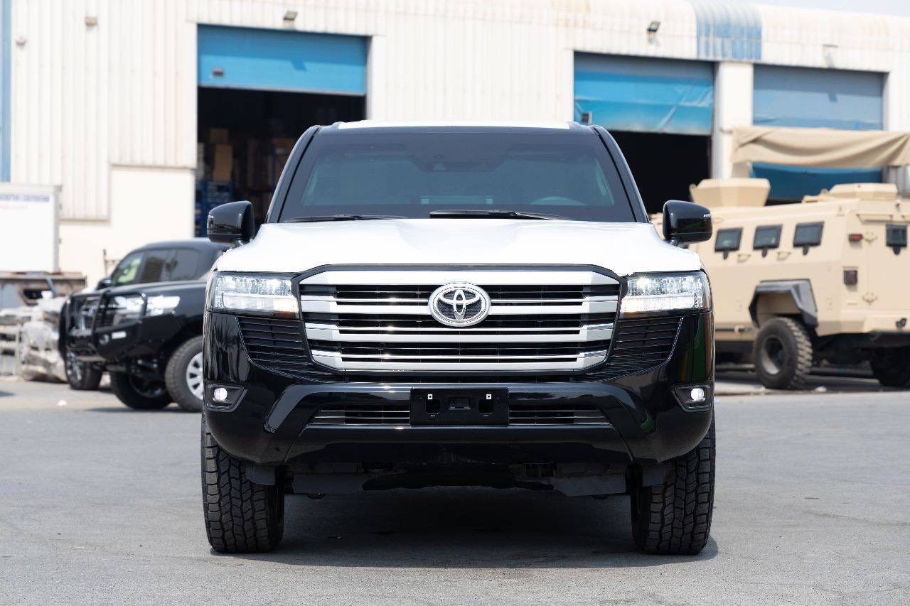 Armored car. Skyden Cars