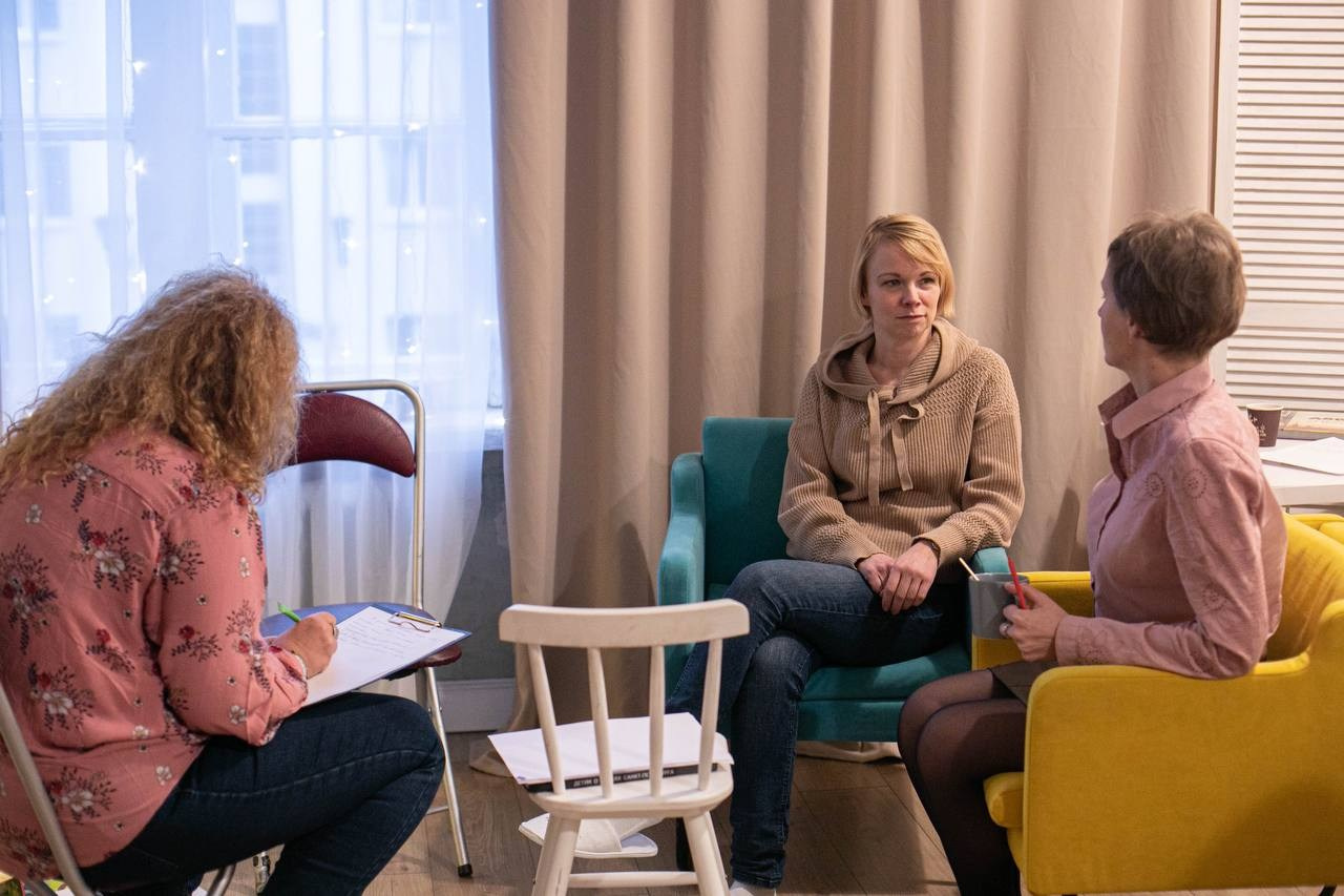 «В КРУГУ» Психологические тренинги в Санкт-Петербурге в живом формате