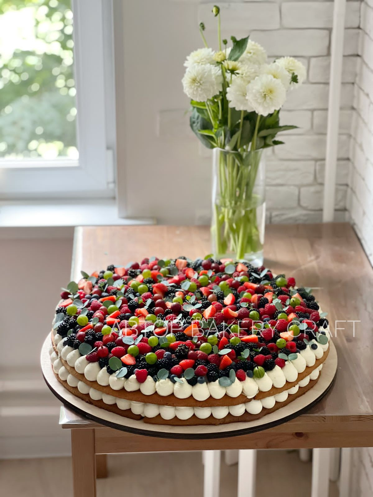 Торт крафт. Подрядчики и друзья сети свадебных площадок House for wedding