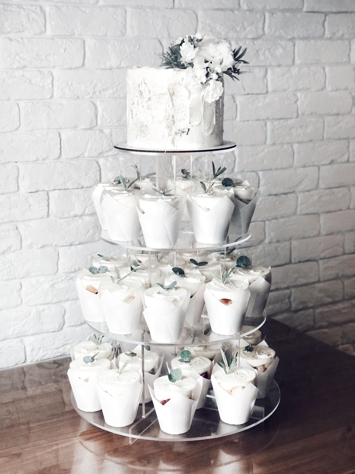 Торт крафт. Подрядчики и друзья сети свадебных площадок House for wedding