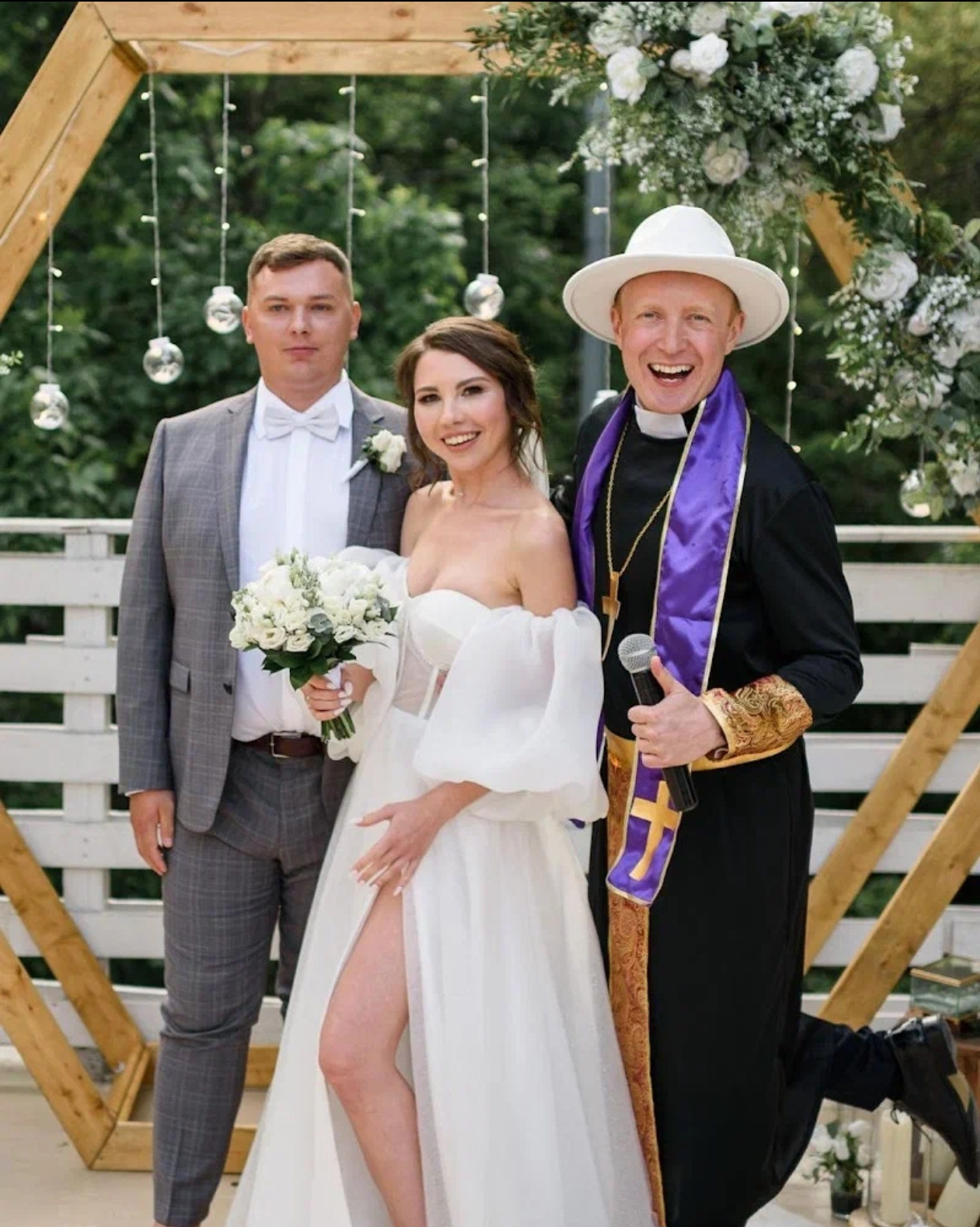 Ведущий Калашников. Подрядчики и друзья сети свадебных площадок House for wedding