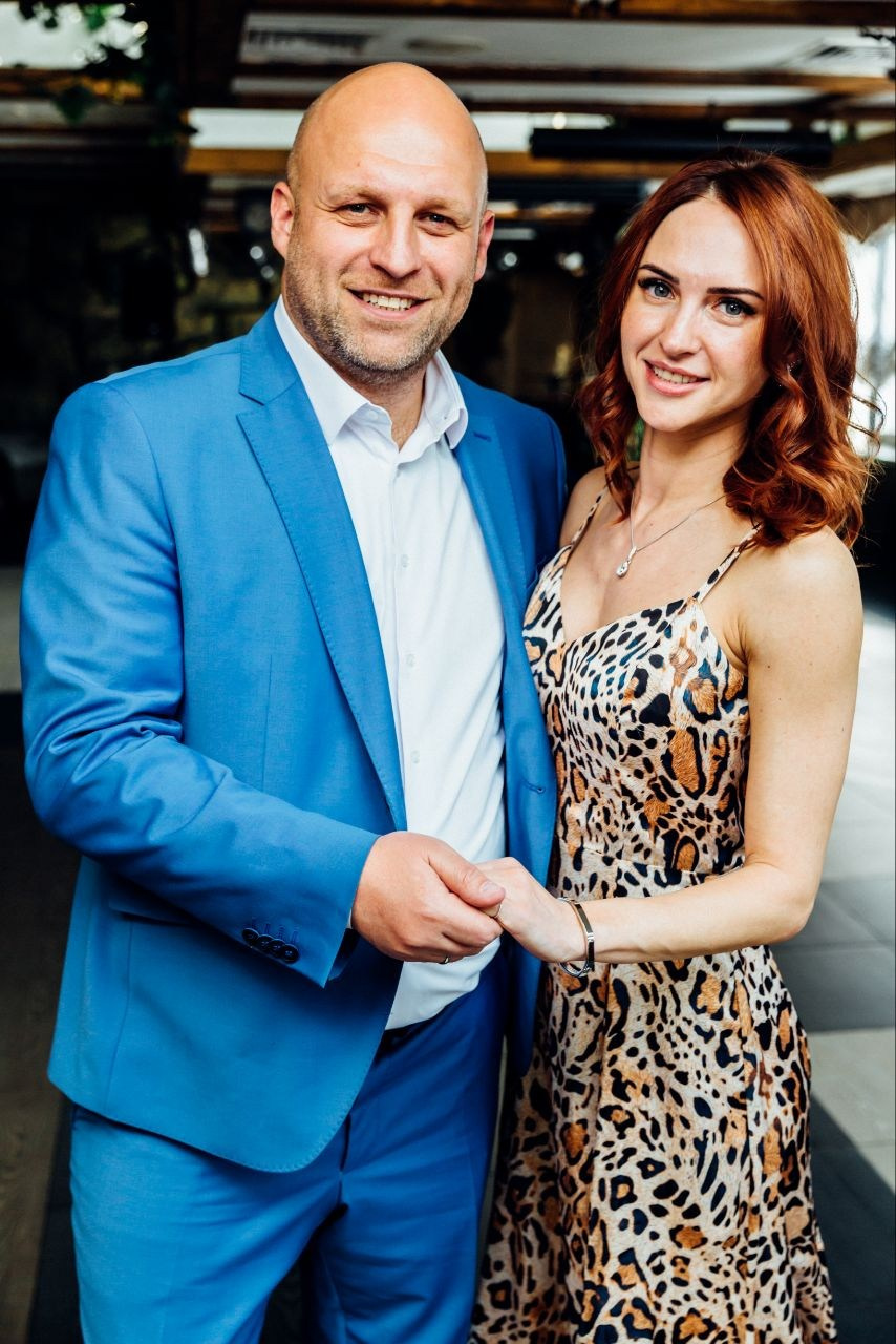 Ведущий + диджей + 1 из 8 моих услуг в подарок!