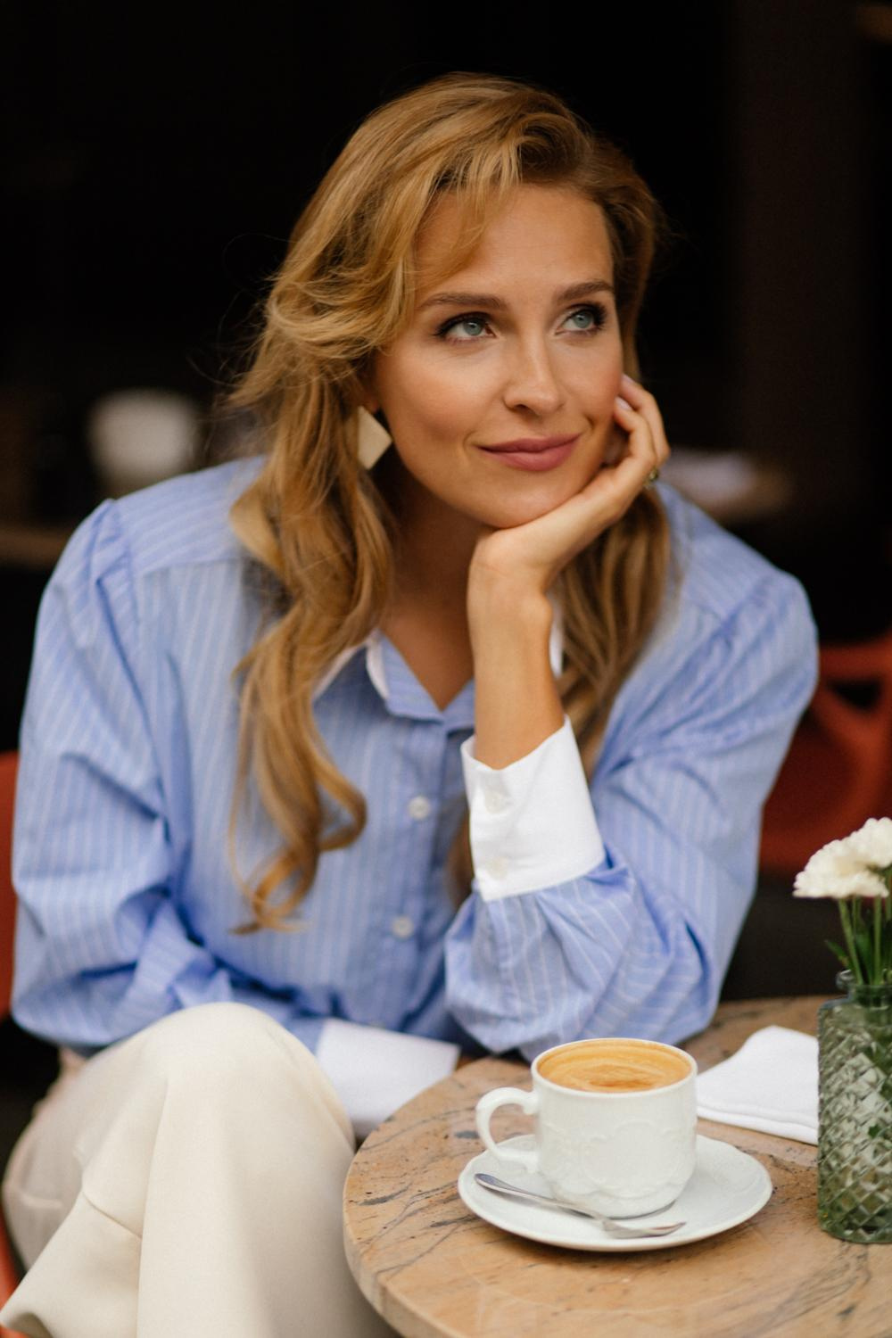 фото прогулка, съёмка в кафе, фотосессия на улице, фотосессия в кафе, летние фото