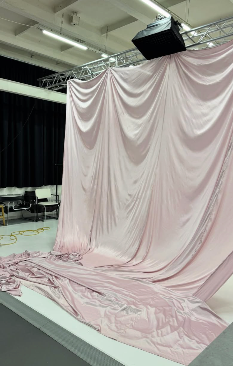 Фотостудия MARK — идеально подходит для съёмок в разных стилях. Фотограф в Минске Людмила Дутко