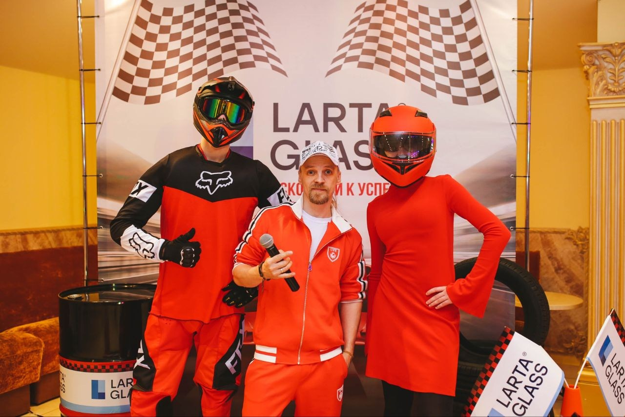 Ведущий + диджей + кавер-певица + флейринг-шоу на любой праздник для детей и взрослых в Москве и МО