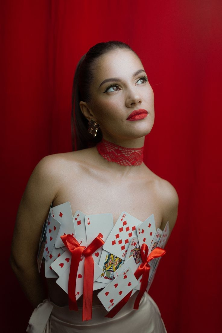 Карточная королева. Александра Мельниченко/ Бегающий фотограф