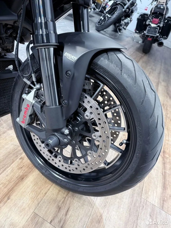 Купить 2015 Ducati Diavel (Dark Stealth) — подробнее на сайте. Hello Davidson, Москва. Только хорошие мотоциклы…