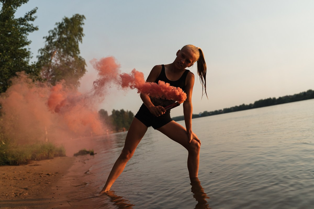 Фотопроект «Фаеры в лесу». Репортажный и семейный фотограф в Санкт-Петербурге Тарас Марченко