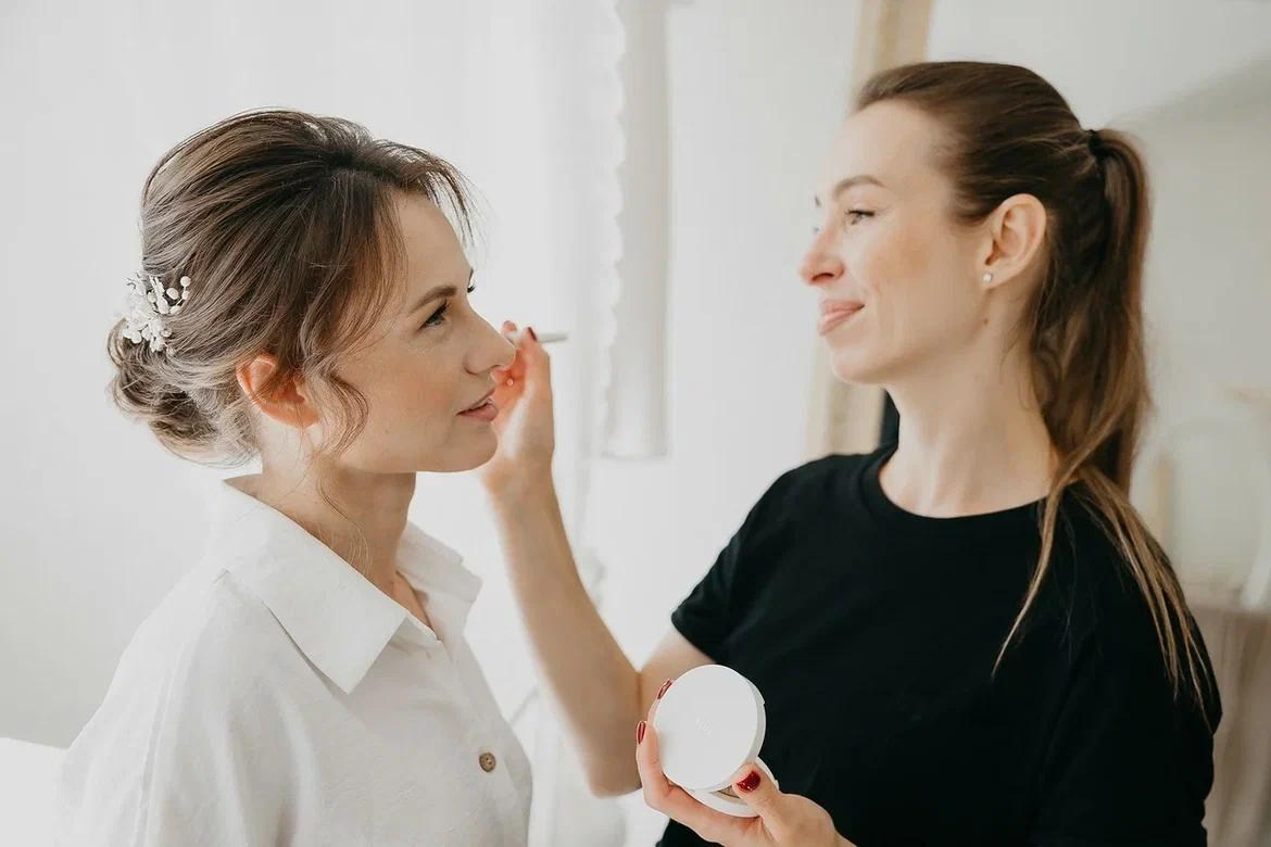 Стилист Анна Сад. Подрядчики и друзья сети свадебных площадок House for wedding