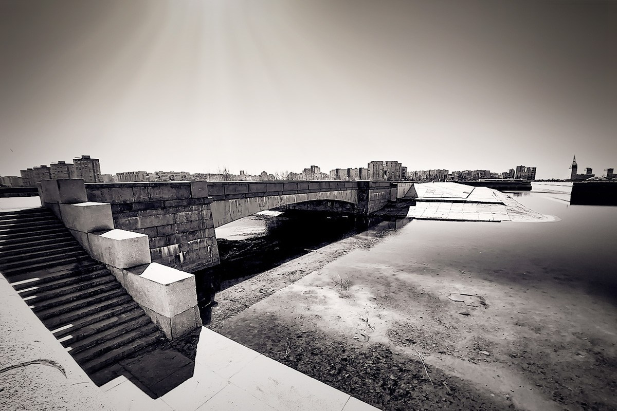 Для какого жанра лучше всего подходит чёрно-белая съёмка. НЕЙРО-АРТы Воеводова