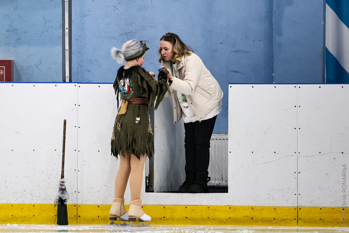 НОВОГОДНИЙ КУБОК ГРАН-ПРИ 2024 СЕСТРОРЕЦК СРЕДИ ADULT ФИГУРИСТОВ. Russian figure skating photographer from Saint-Petersburg