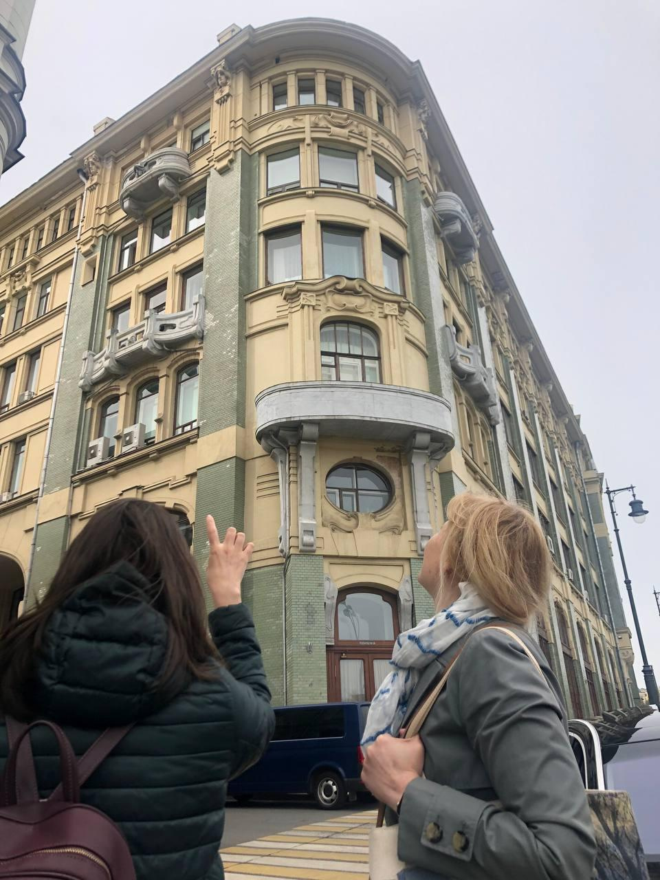 Экскурсия: «Разрушенные здания и судьбы Никольской». Экскурсовод и фотограф в Москве Татьяна Балеевскиих