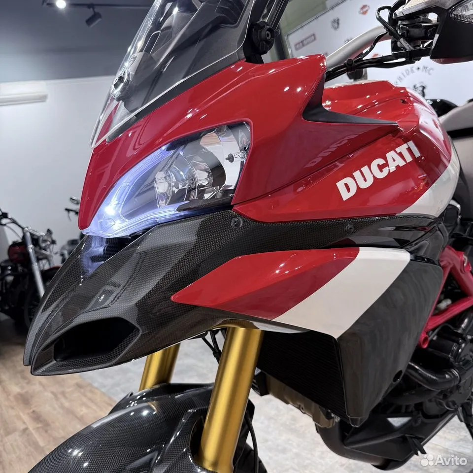 Купить Ducati Multistrada 1200S Pikes Peak (Red Carbon) — подробнее на сайте. Hello Davidson, Москва. Только хорошие мотоциклы…