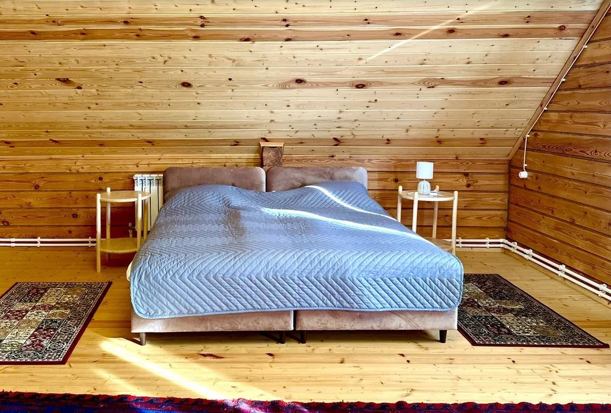 Аренда загородного дома для свадьбы или отдыха по Ярославскому шоссе. Банкетный зал Веранда в Якушево у озера для свадеб, юбилеев, корпоративов. Официальный сайт