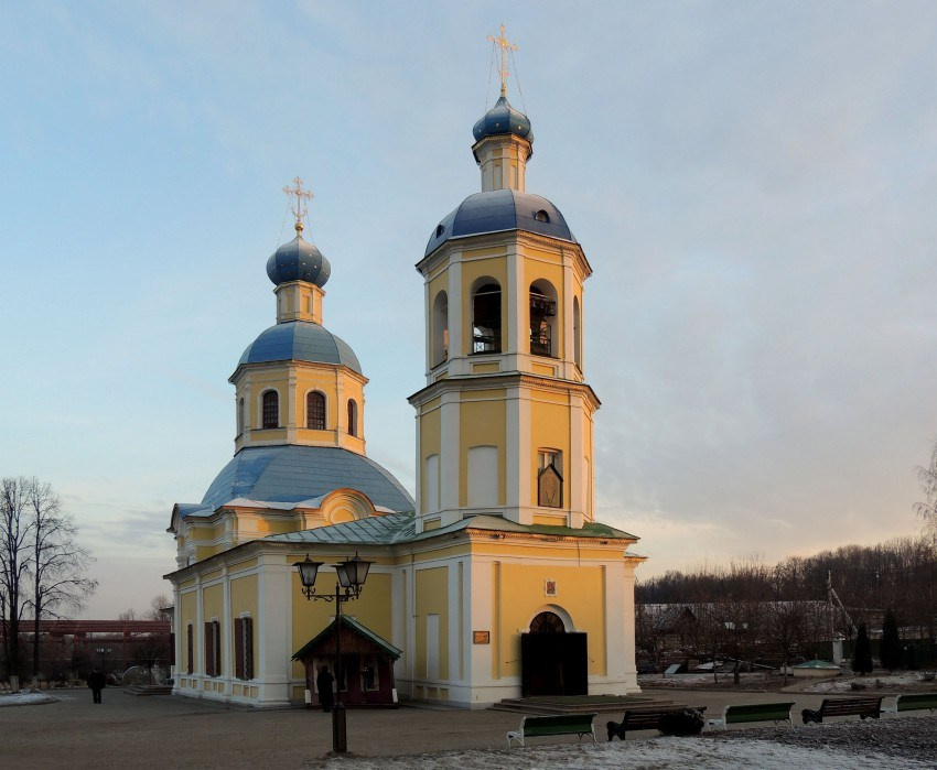 Церковь Троицы Живоначальной в Останкино. Видеограф на крещение и венчание в Москве и МО | Ирина Юдина