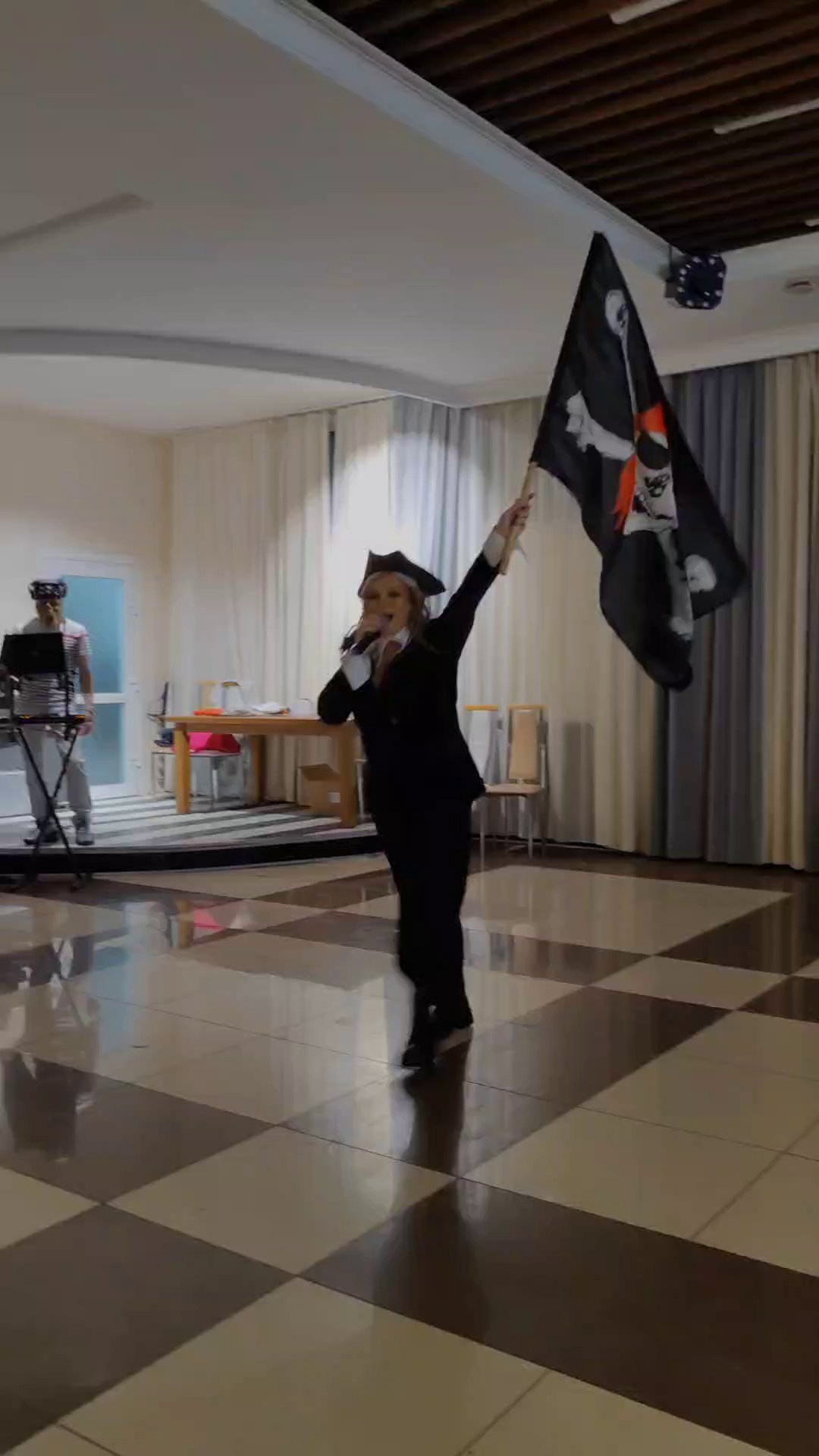 Ведущая на свадьбу и любой праздник в Екатеринбурге — Татьяна Овчинникова. Создаю эмоции