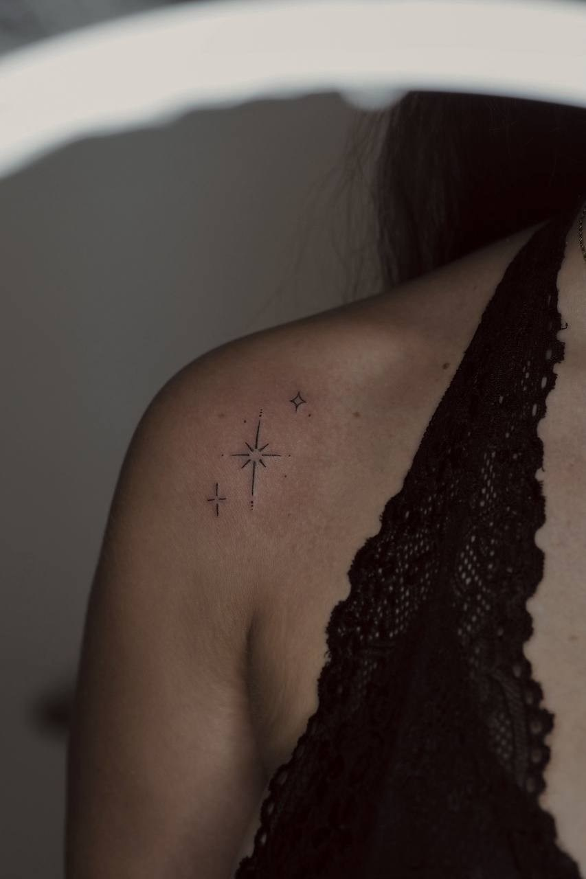 Мини тату. Женский фотограф и мини-тату мастер Москва Юлия Солодкина