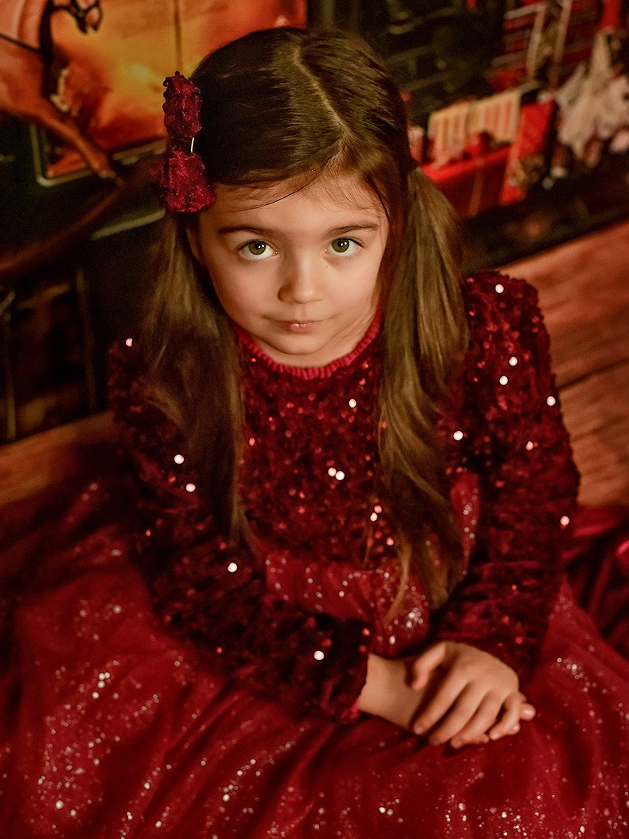 Weihnachtsshooting 2024. Kids and family photographer in Upper Austria Helen Baum