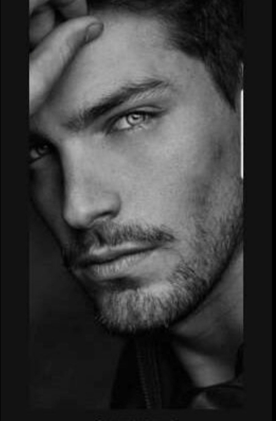 Мужской портрет. Фотограф в Екатеринбурге Юлия Ташлыцкая