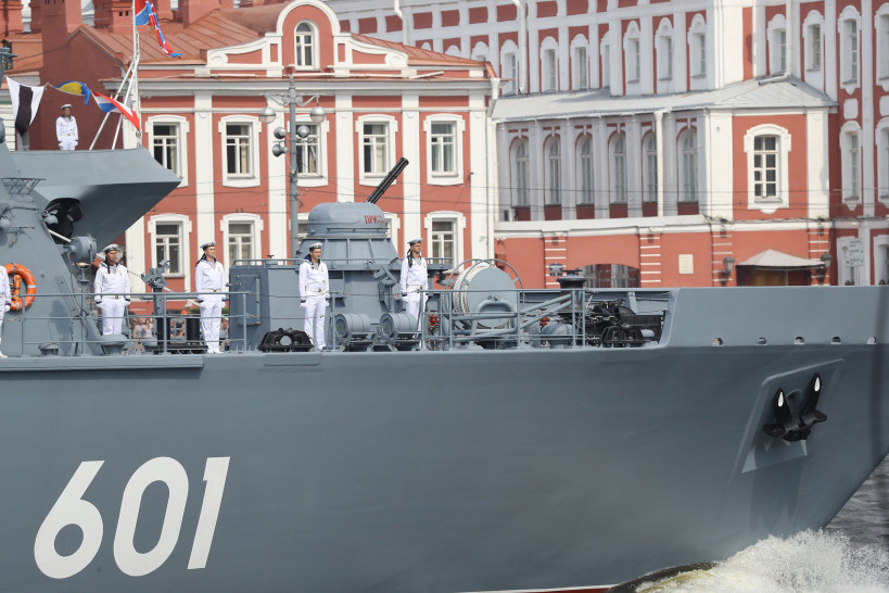 Владимир Путин открыл парад ВМФ 2019 в Санкт-Петербурге. Моя фотография