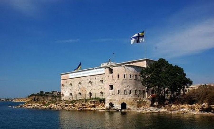 Музеи Севастополя, что посмотреть в Севастополе, экскурсии по Севастополю. Профессиональная фотосъемка в Крыму. Натуральные эмоции и живые кадры. Забронируйте дату прямо сейчас!