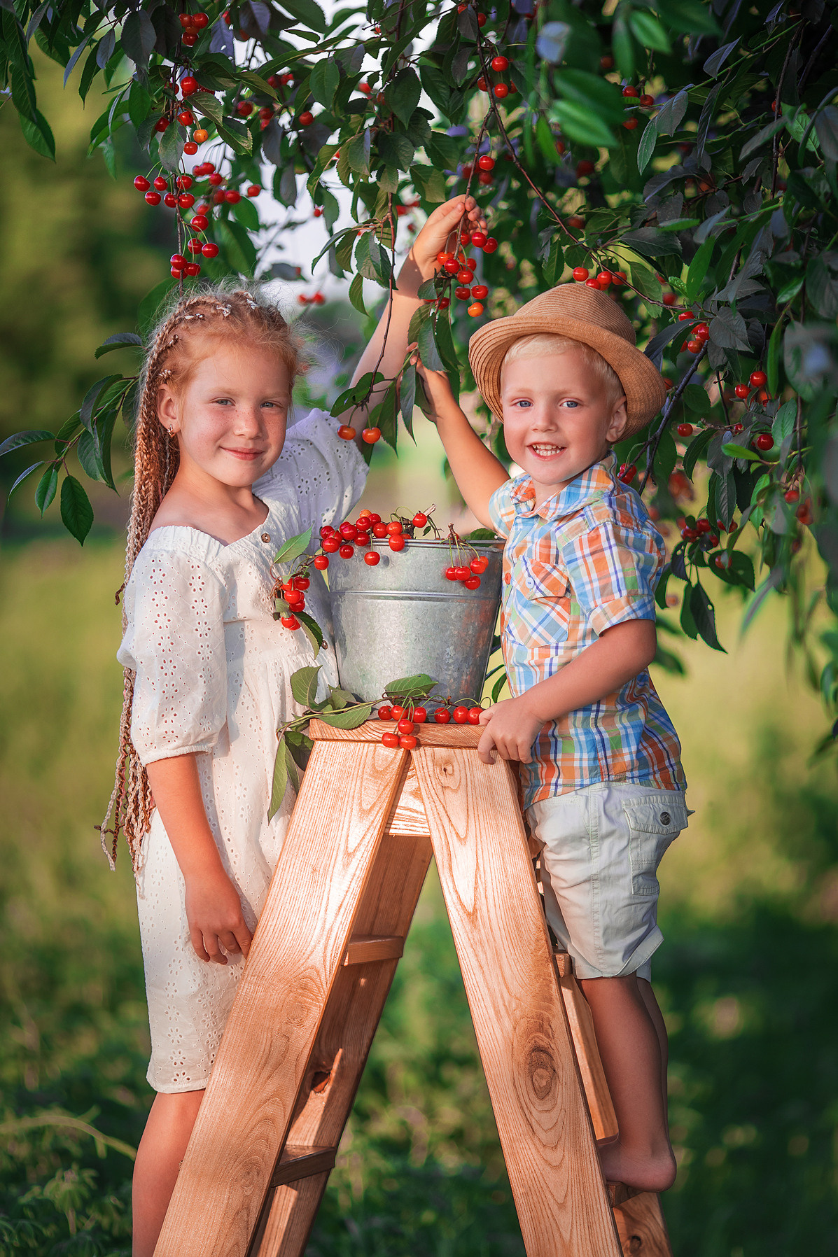 Вишня на даче. Семейный и детский фотограф |Брянск| Анастасия Перепелкина