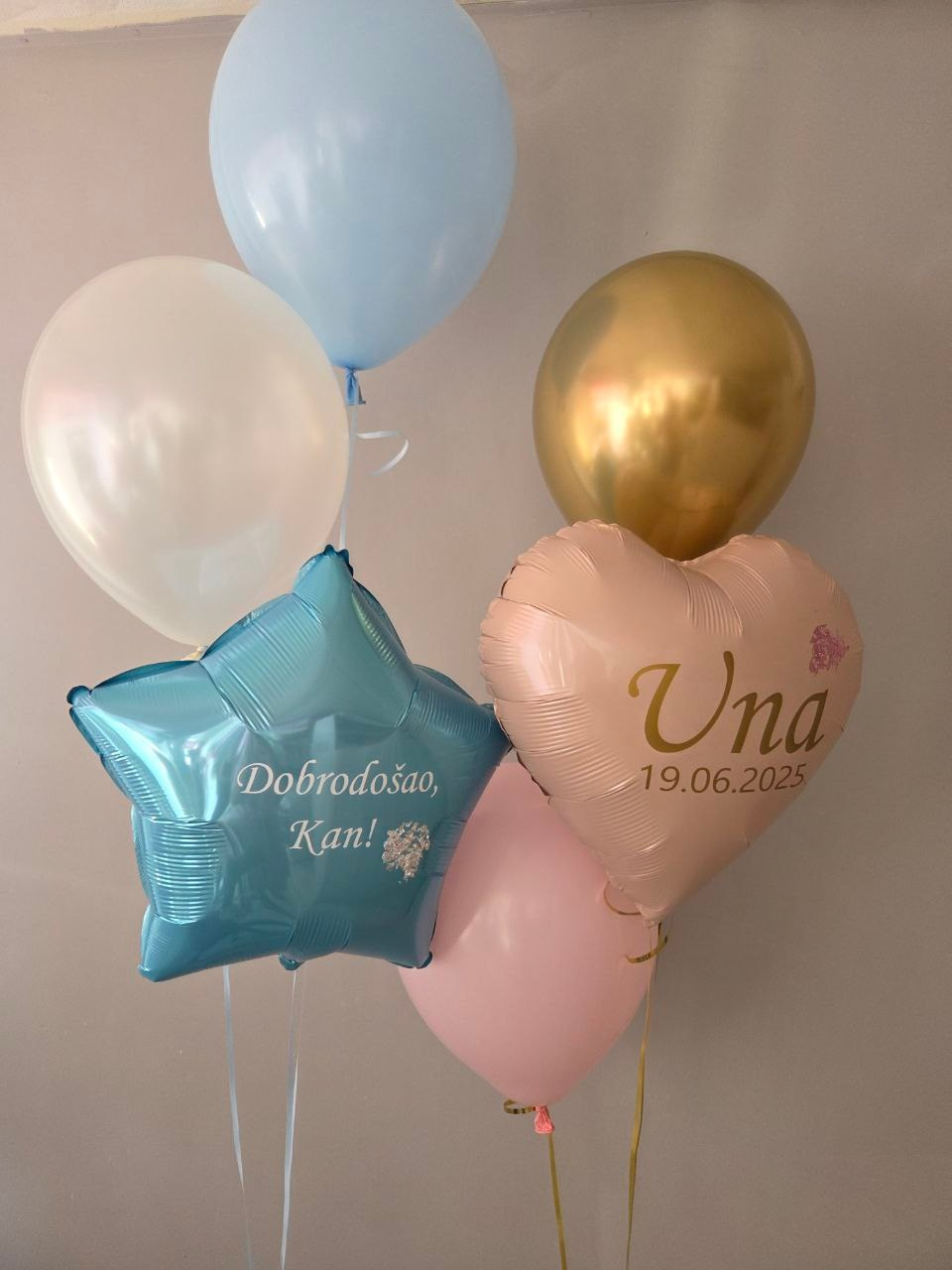 Balino prvi rodendan dostava balona Novi Sad dostava balonaBeograd. Шары с гелием, фотозоны Нови Сад Белград. Balone i dekoracije od balona Novi Sad Beograd