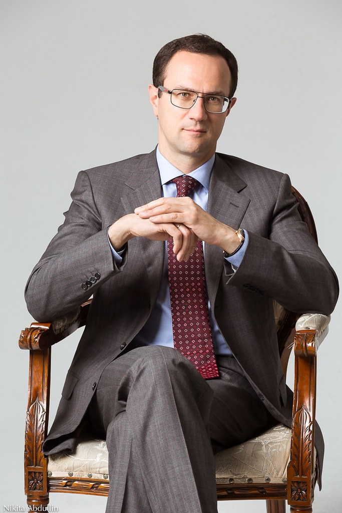 Бизнес портрет. Рекламный, предметный, репортажный, семейный фотограф и художник в Москве