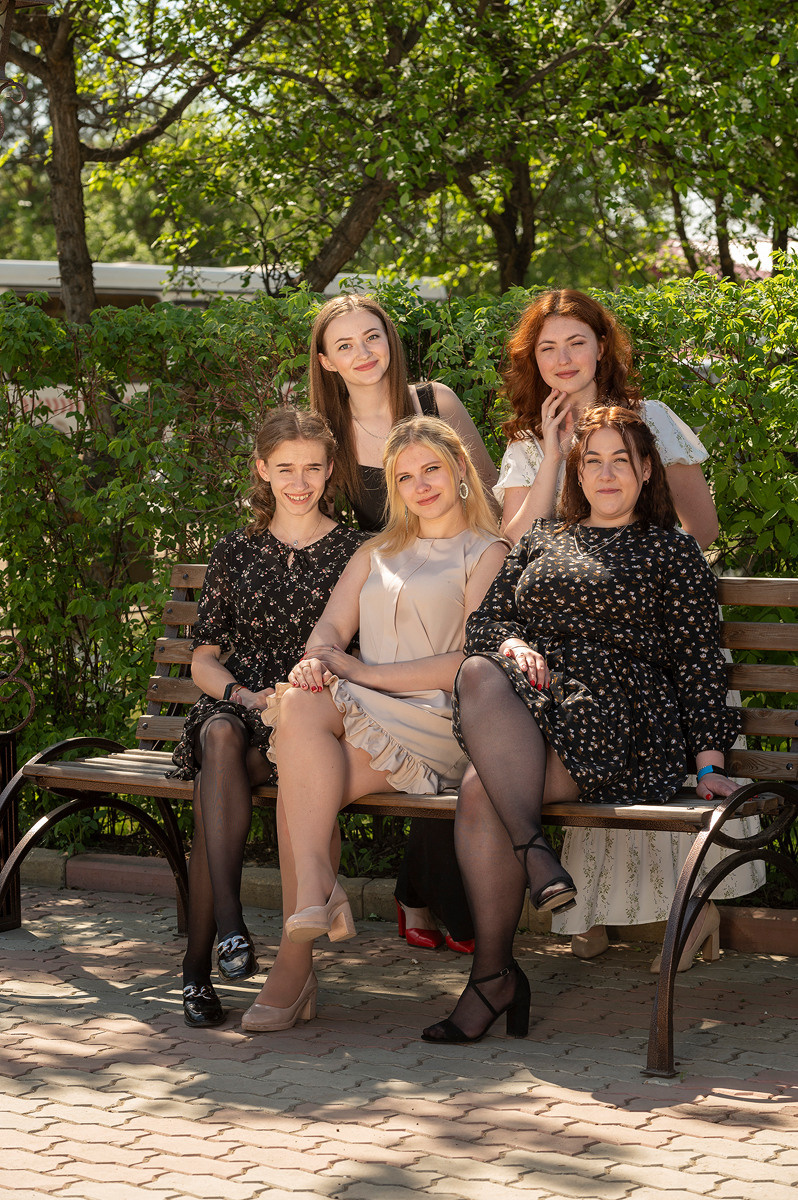 Фотосессия выпускниц Педколледжа. Семейный и детский фотограф в Канске и Канском р-не, Красноярск и