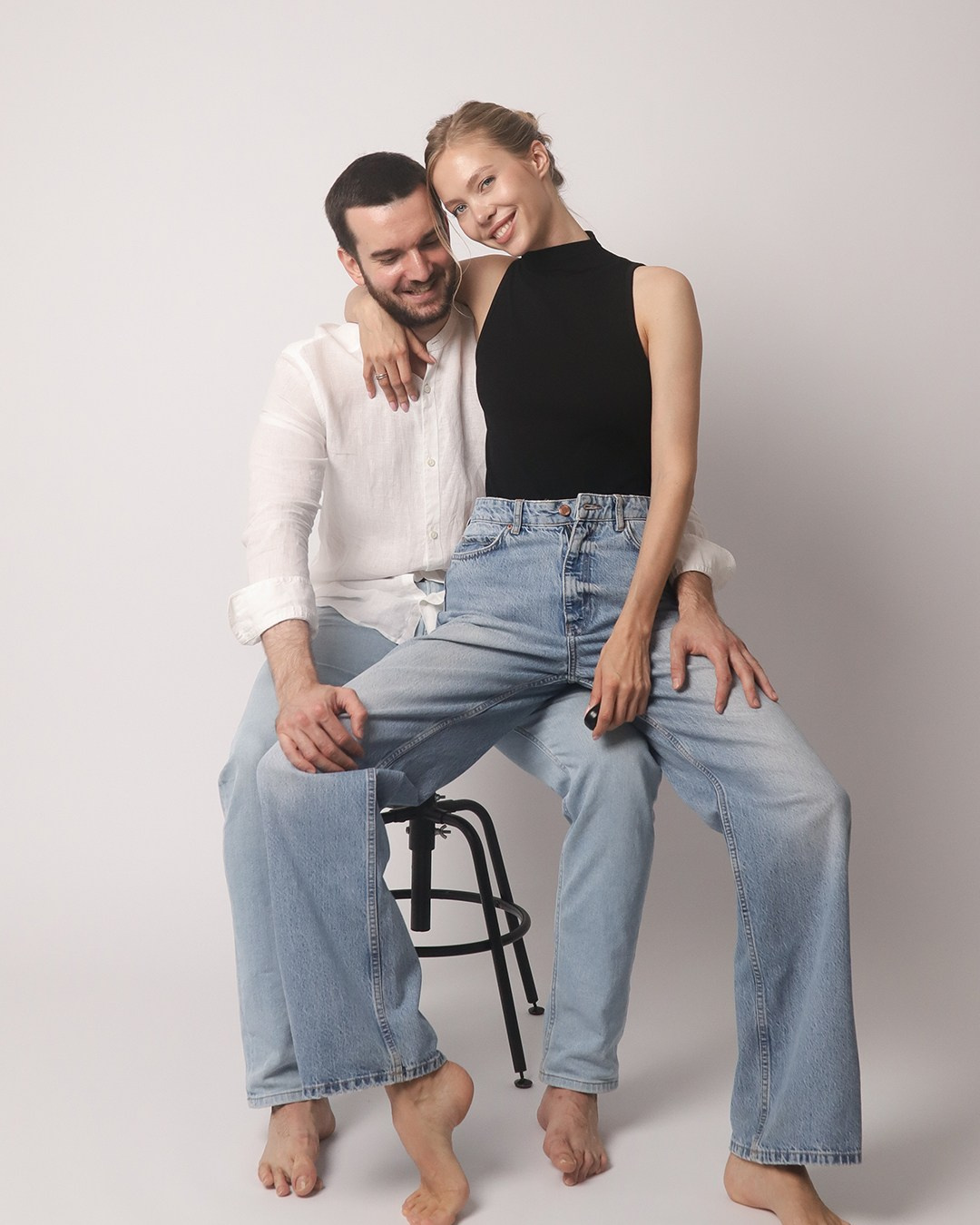 Белый (в цвете) на Ленинградской 29. Self-portrait studio in Samara