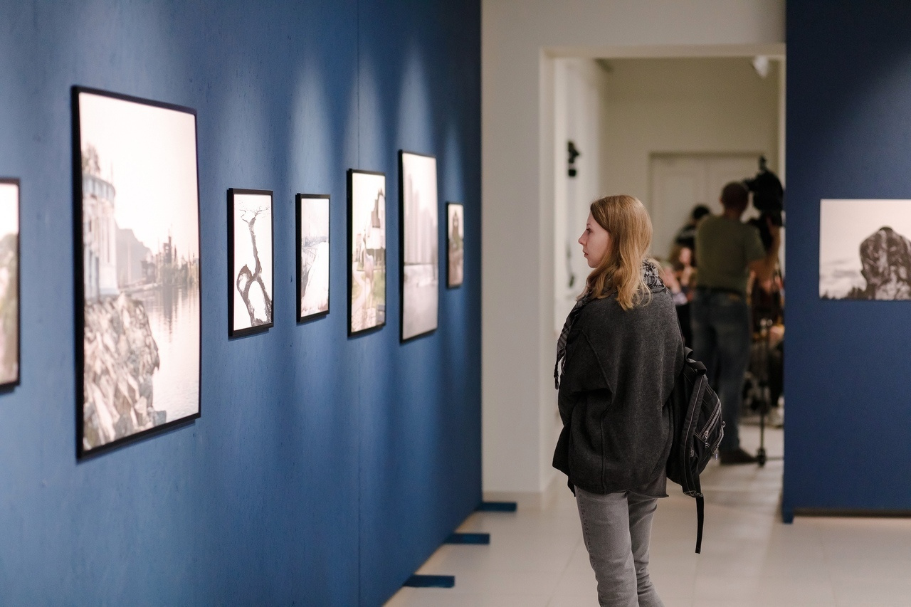 Curatorial and jury work for the Makers of Siberia Photo Prize exhibition in Om…. Elena Anosova is an award-winning visual artist