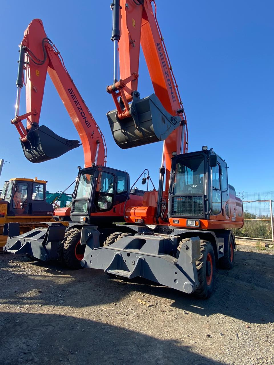 Фото кол. экс. Beezone BX215W. Продажа и обслуживание грузовой техники и спецтехники в г. Новосибирск компания СТИ