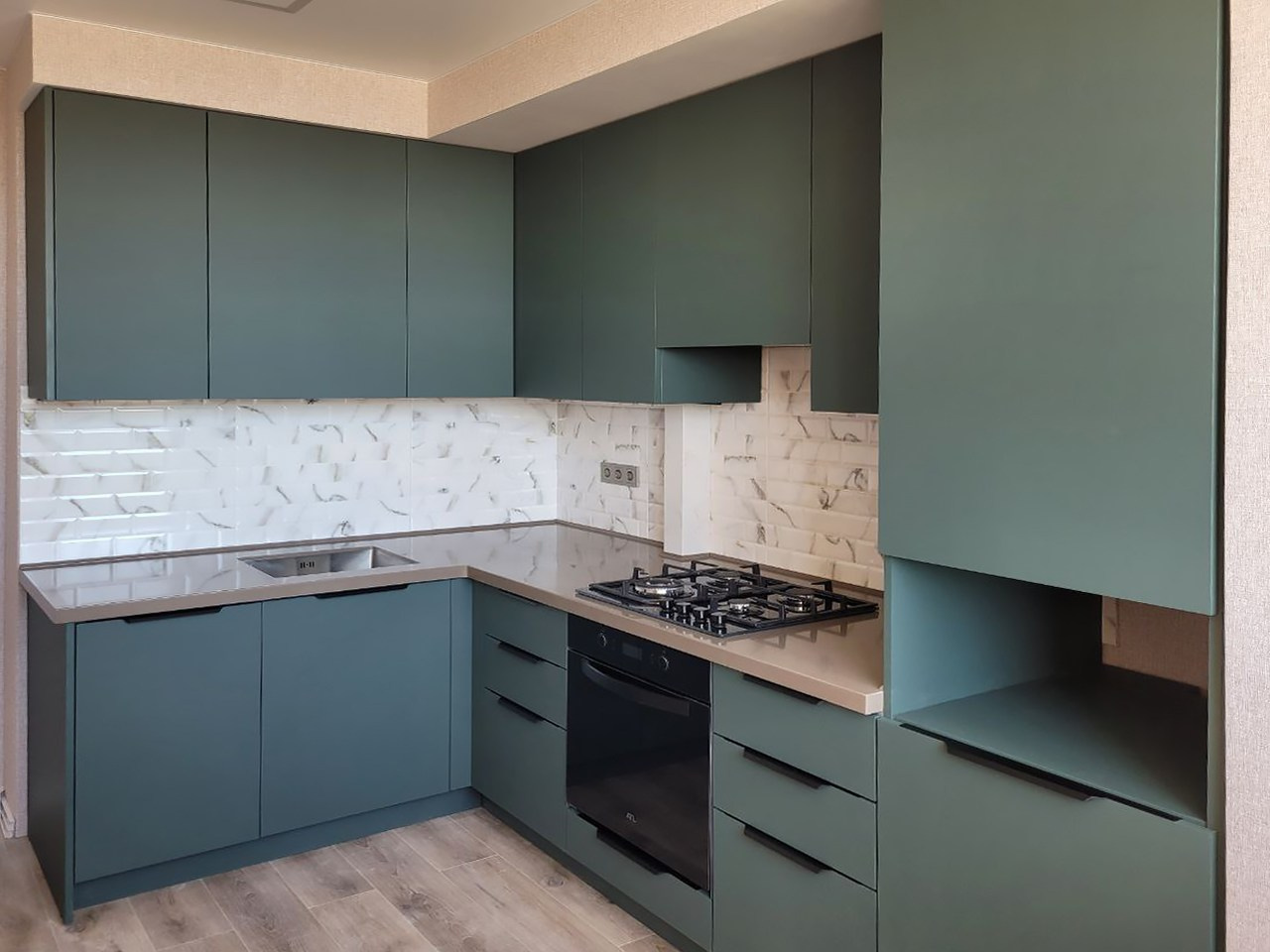 Кухни на заказ в Евпатории. Мебель на заказ в Евпатории