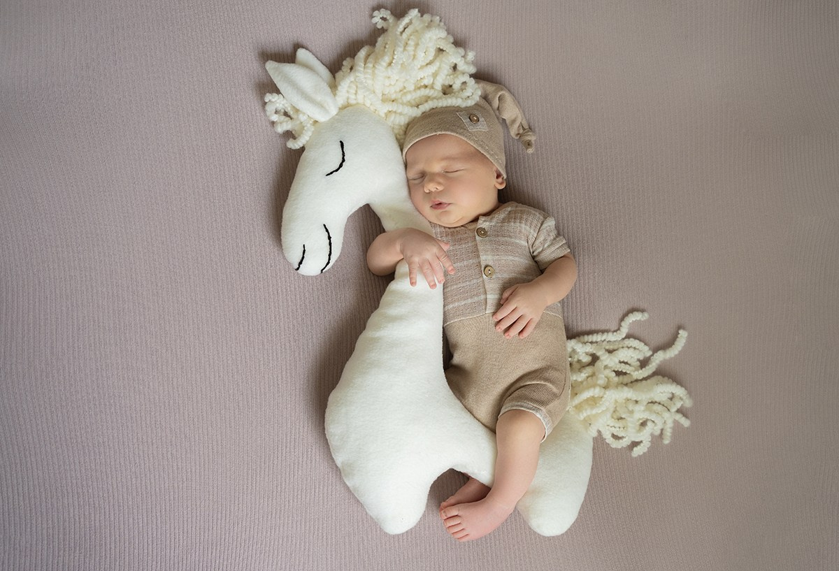 Фотограф новорожденных в Москве с выездом на дом