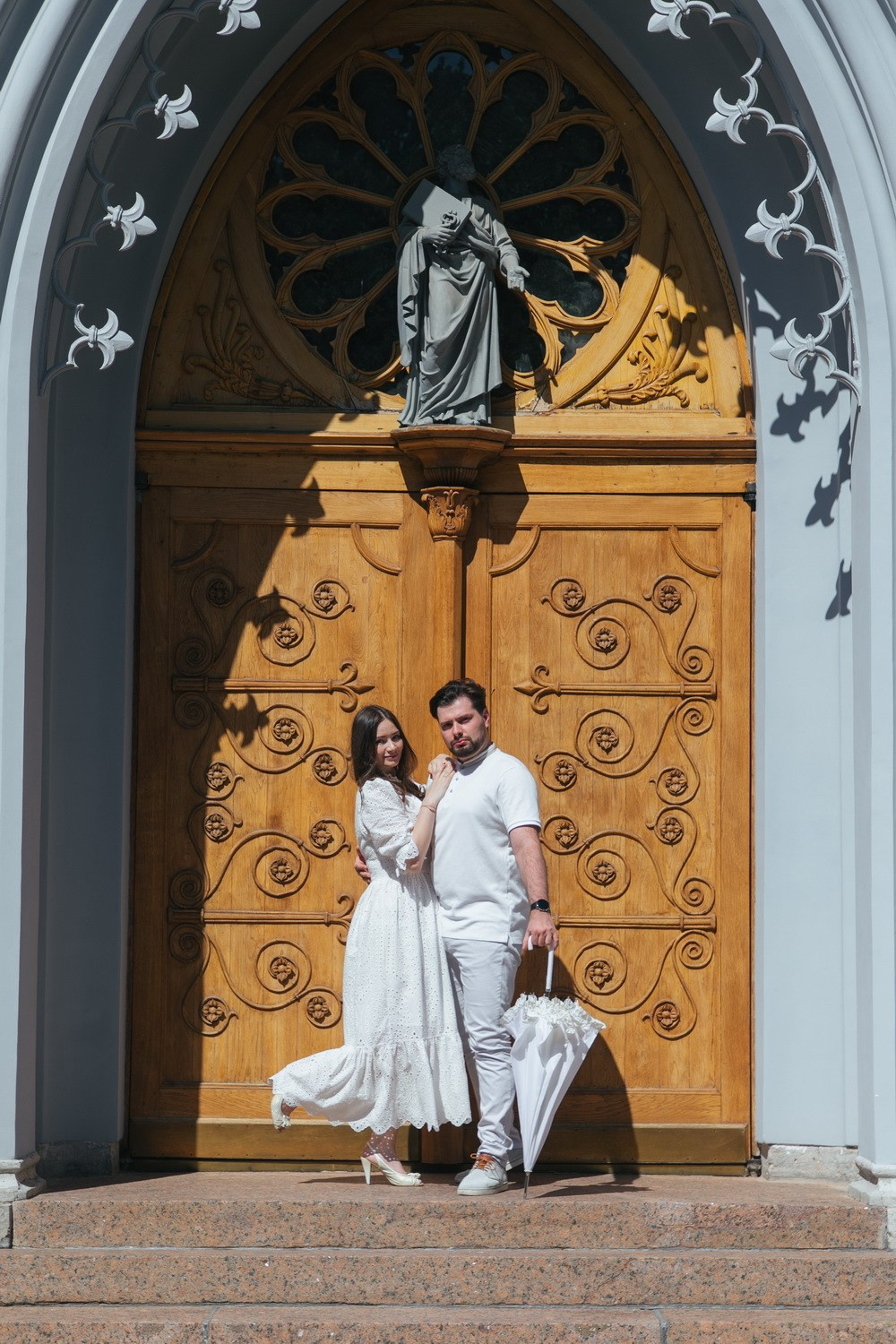 Лавстори в Петергофе, где прогуляться Петергоф, свадьба в Петергофе, как записаться в загс Петергоф, красивые места для свадьбы, фотограф на свадьбу, свадебный фотограф в Петергофе, прогулка,