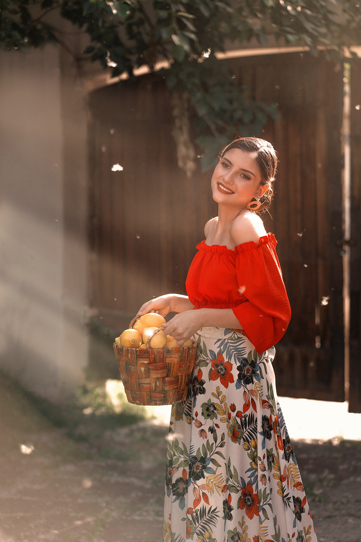 Summer portrait photography. Svetlana Korneliuk, photographer in Yekaterinburg