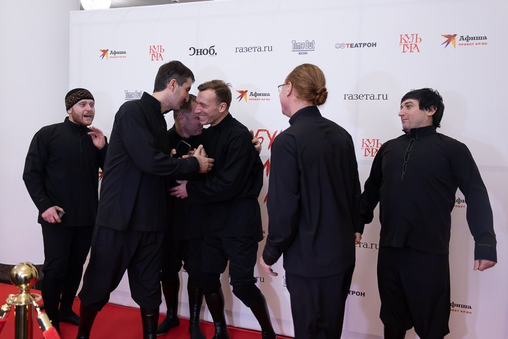 Репортаж с премьеры спектакля «Я, бабушка, Илико и Илларион» в Музыкальном театре «Градский Холл»