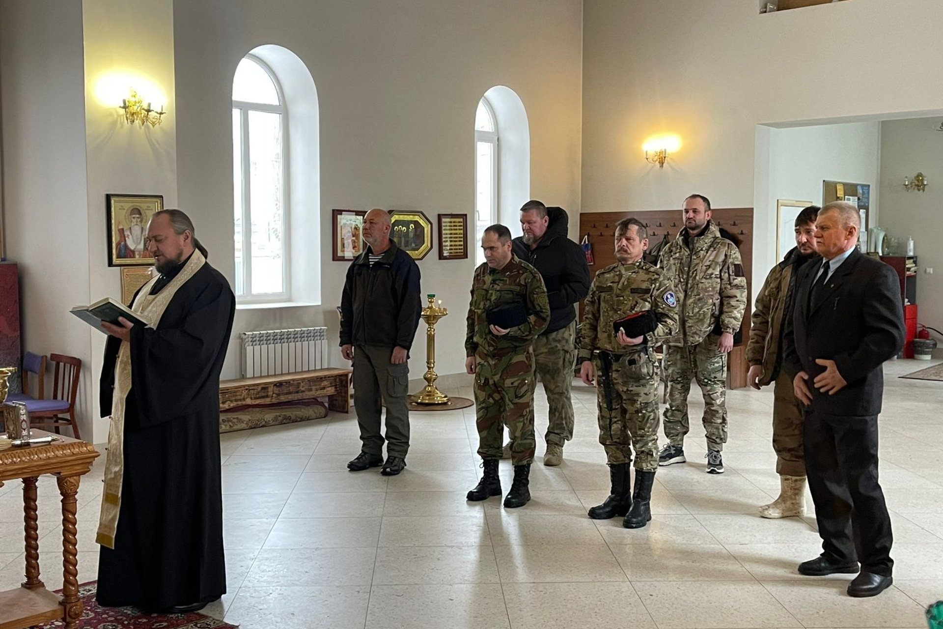 Клирик Всехсвятского храма посетил воспитанников центра «Возвращение». Саратовское Юго-Западное благочиние