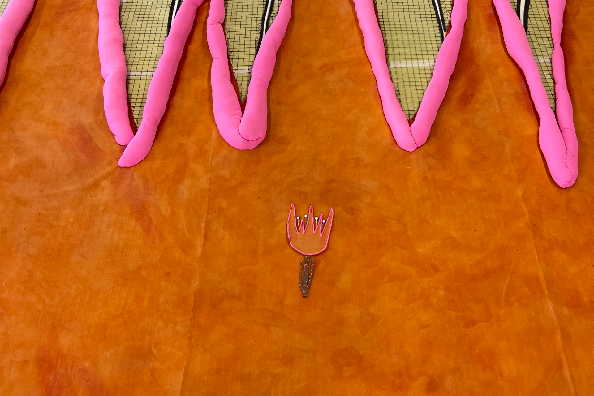 «Три поросёнка. Ой» театре на Таганке. История занавеса. Превращаем идею в технологию