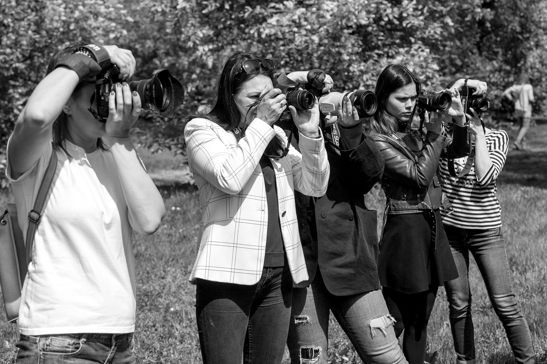 Групповая практика - один из эффективных методов обучения фотографии на пленэре.